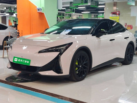 ARCFOX极狐 极狐 阿尔法S5 2024款 560MAX 185kW