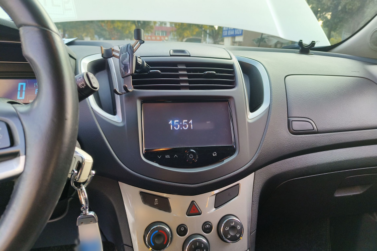 雪佛兰 创酷 2014款 1.4T 自动两驱豪华型局部细节16