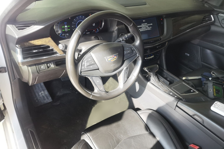凯迪拉克CT6 2017款 28T 豪华型中控内饰12