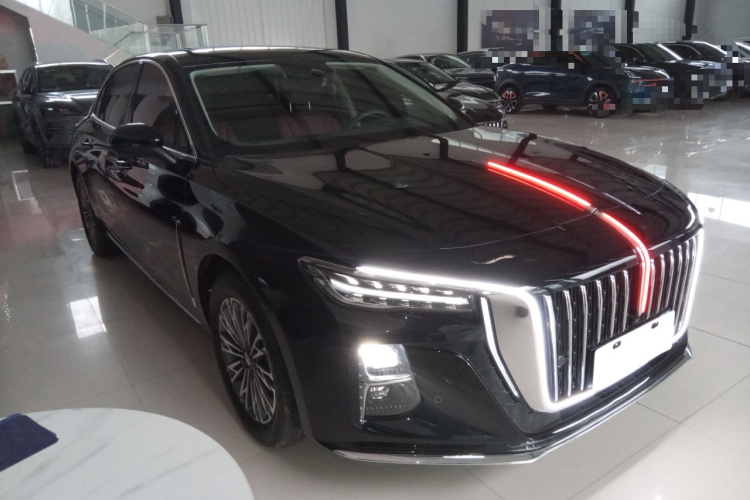 红旗H5 2025款 1.5T DCT旗韵版车身外观3