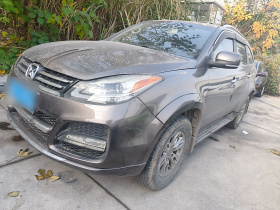 江铃 驭胜S350 2013款 2.4T 手动两驱柴油豪华版7座