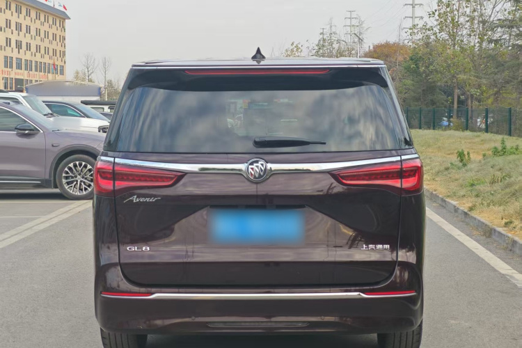 别克GL8 2020款 Avenir艾维亚 六座贤礼版车身外观6003