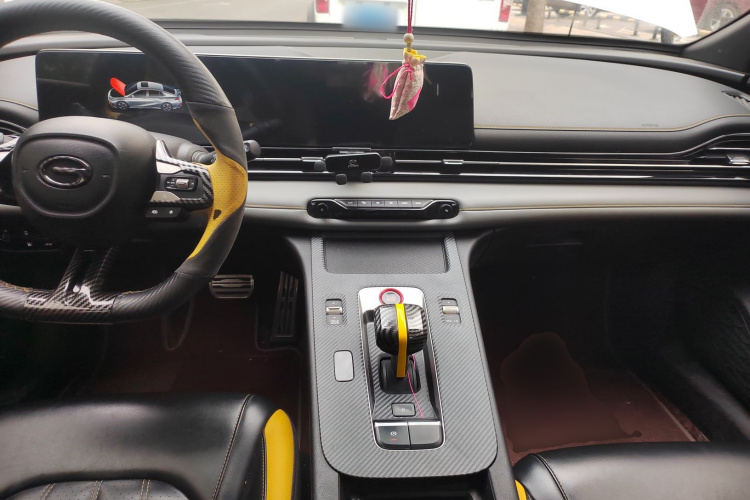 广汽传祺 影豹 2023款 270T DCT J11版中控内饰12