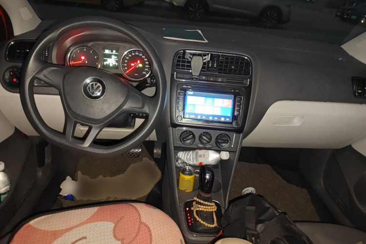 大众 Polo 2014款 1.6L 自动舒适版中控内饰12