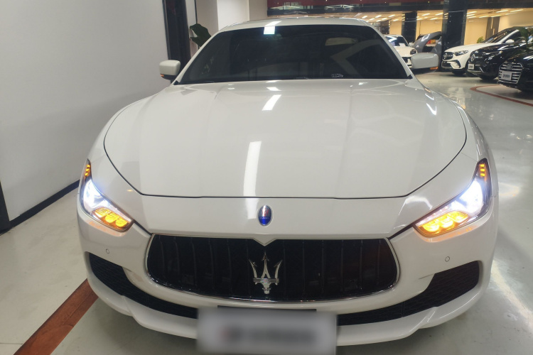 玛莎拉蒂 Ghibli 2014款 3.0T 标准版车身外观6001