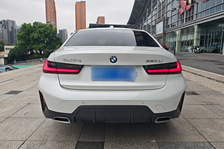 宝马3系 2024款 320Li M运动套装车身外观6004