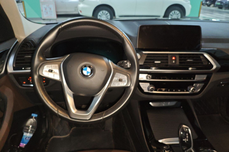宝马X3 2020款  xDrive25i 豪华套装中控内饰13