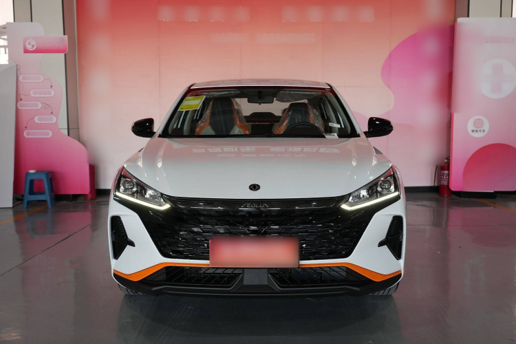 东风风神 奕炫 2025款 1.5L 荣耀版车身外观6001