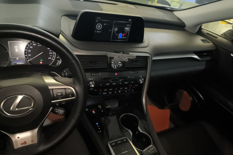 雷克萨斯RX 2020款 改款 450hL 四驱典雅版7座中控内饰7002
