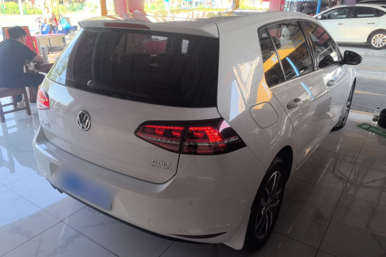 大众 高尔夫 2017款 230TSI 自动豪华百万辆纪念版车身外观6001