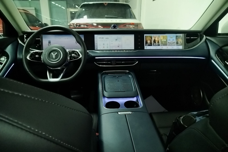 岚图汽车 岚图FREE 2024款 超长续航智驾版中控内饰12