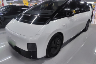 理想汽车 理想MEGA 2025款 Home 家庭特别版