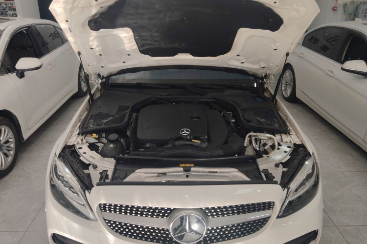 奔驰C级 2020款 C 200 L 时尚型运动版机舱底盘24