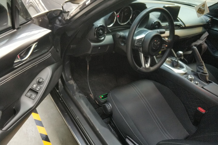 马自达MX-5（平行进口） 中控内饰7003