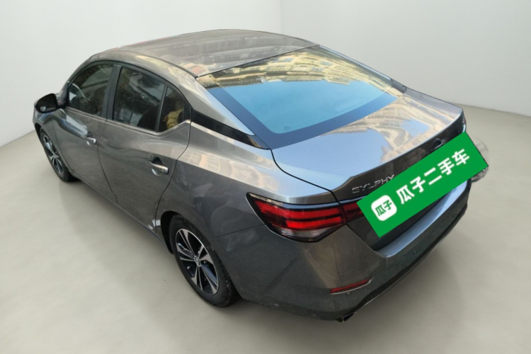 日产 轩逸 2021款 1.6L XL CVT悦享版车身外观5