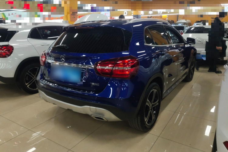 奔驰GLA 2018款 GLA 200 时尚型车身外观6001