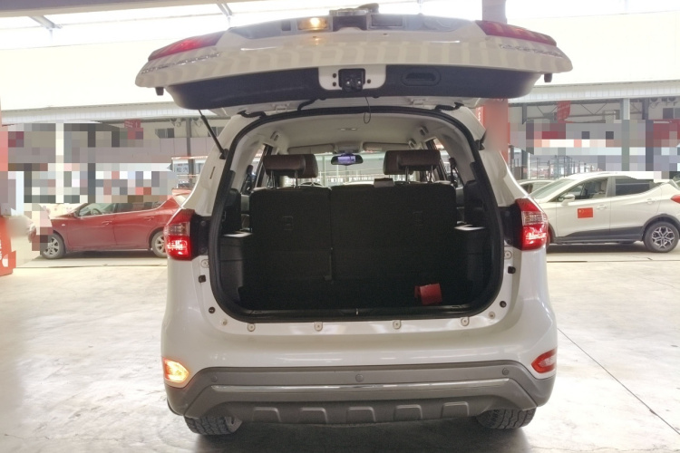 江铃 驭胜S350 2017款 2.0T 自动两驱柴油豪华版5座局部细节23