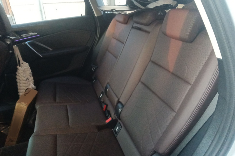 宝马X1 2023款 sDrive25Li X设计套装中控内饰21