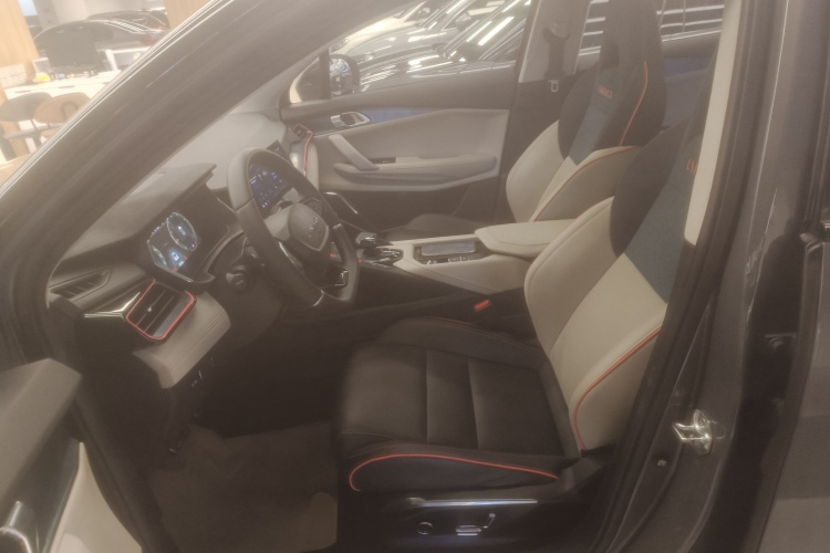 领克06 2020款 1.5T 耀Halo局部细节19