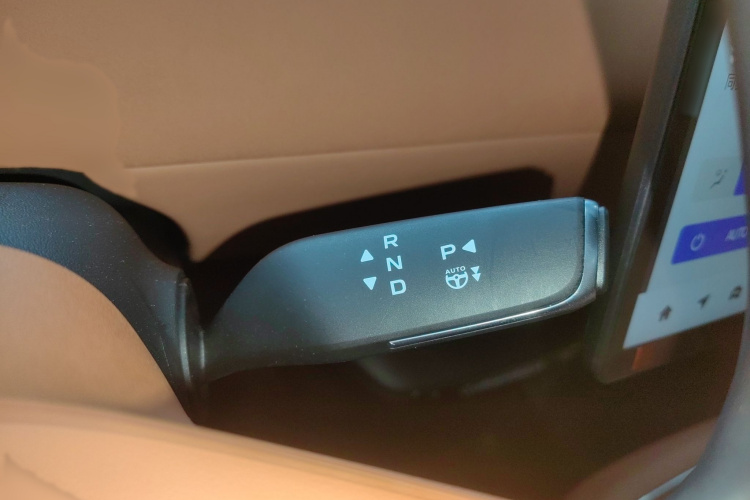 长安启源E07 2025款 纯电 四驱 90kWh Ultra高性能版局部细节18