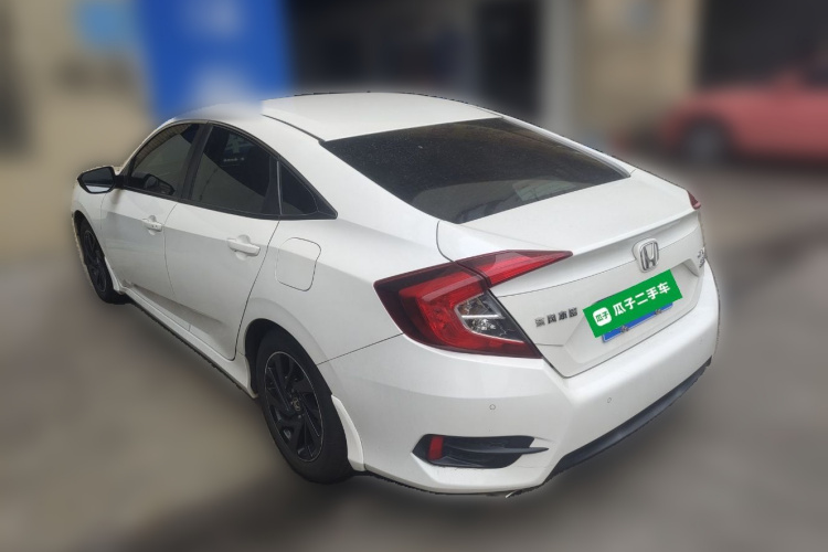 本田 思域 2016款 220TURBO CVT豪华版车身外观5