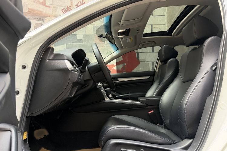 本田 雅阁 2018款 260TURBO 精英版 国V中控内饰7002