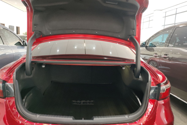 马自达 阿特兹 2021款 2.5L 蓝天尊崇版机舱底盘23