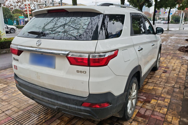 东风风光 风光S560 2018款 1.8L 手动都市型 7座车身外观7