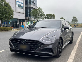 现代 索纳塔 2022款 380TGDi 自动20周年纪念款