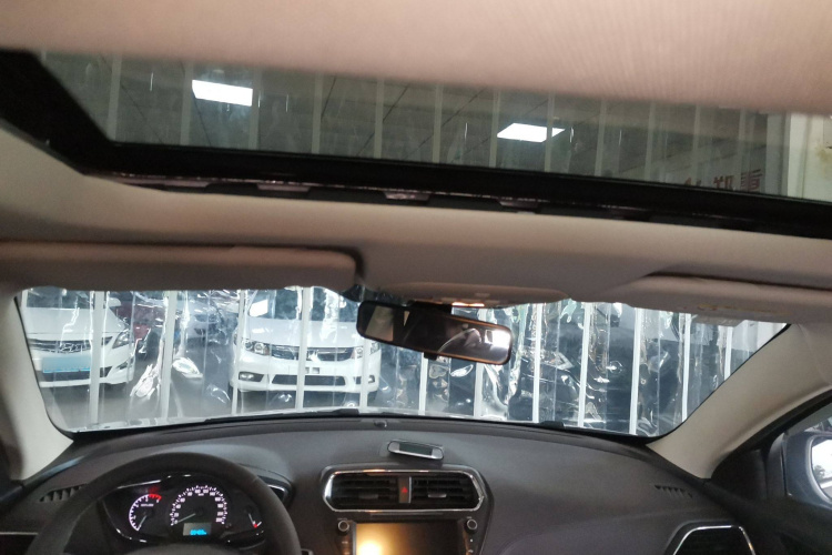 福特 福睿斯 2017款 幸福版 1.5L 自动时尚型中控内饰22