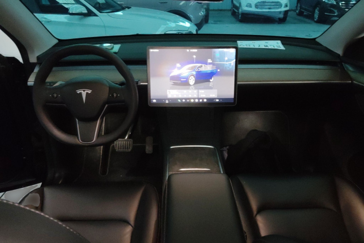 特斯拉 Model Y 2022款 改款 后轮驱动版中控内饰12