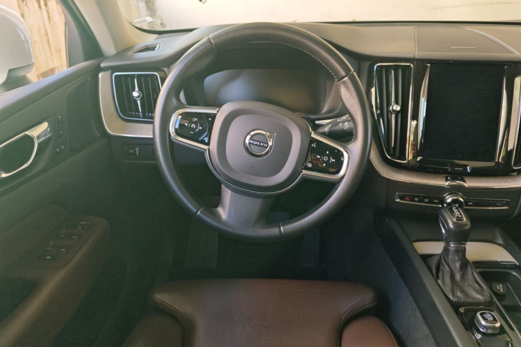 沃尔沃XC60 2020款 T5 四驱智雅豪华版中控内饰13