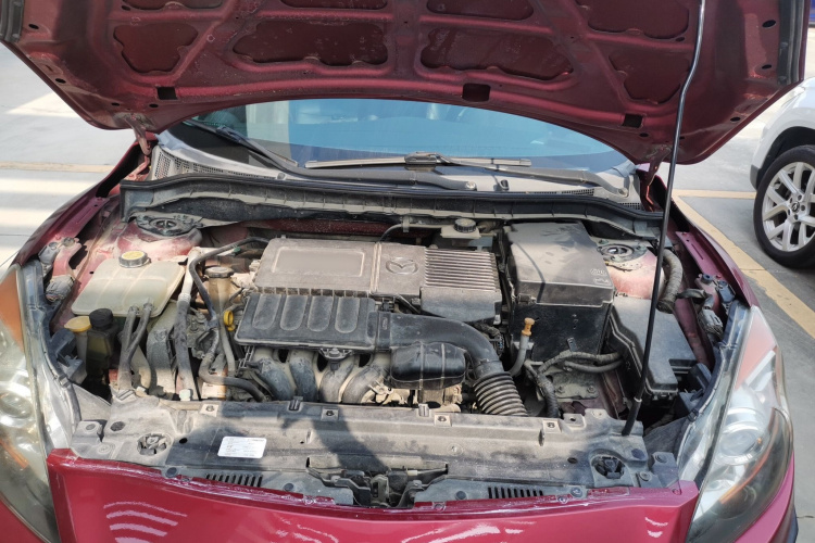 马自达3星骋 2015款 三厢 1.6L 自动精英型机舱底盘24