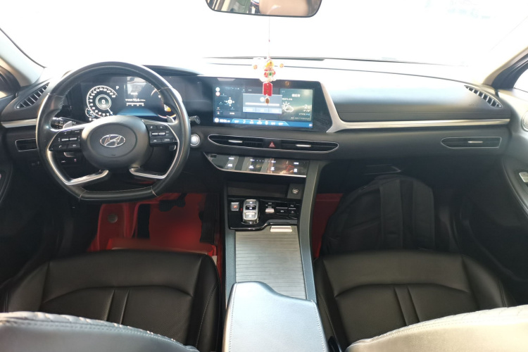 现代 索纳塔 2020款 270TGDi DCT GLS精英版中控内饰12