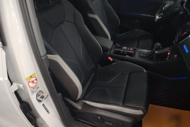 奥迪Q3 2024款 35 TFSI 时尚动感型局部细节41