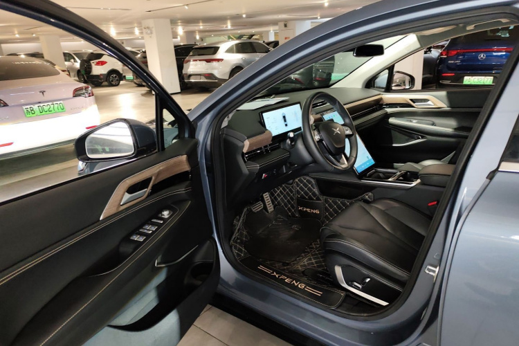 小鹏P5 2021款 550P中控内饰20