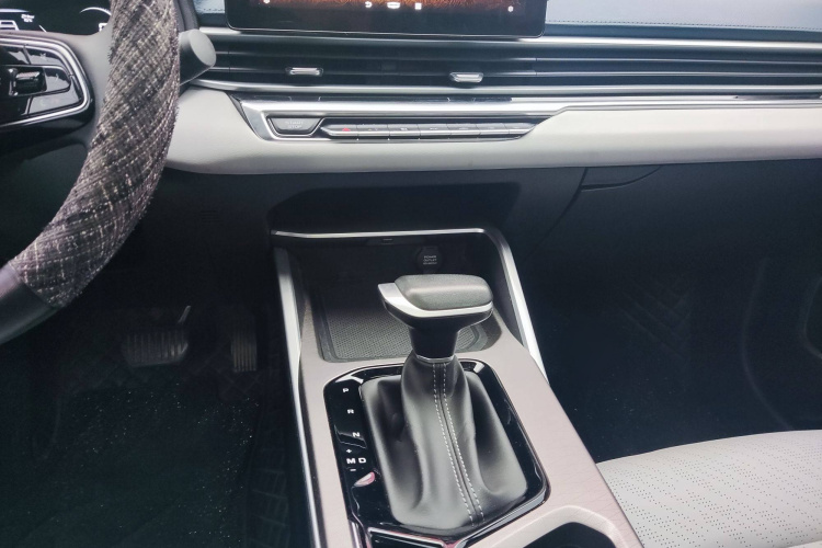 吉利汽车 帝豪 2022款 第4代 1.5L CVT旗舰型局部细节18