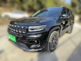 Jeep 大指挥官 2022款 2.0T 四驱豪华版