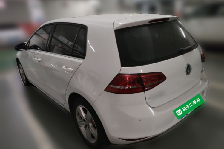 大众 高尔夫 2015款 1.4TSI 自动舒适型车身外观5