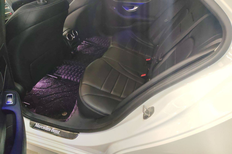 奔驰C级 2021款 C 200 L 时尚型运动版中控内饰21