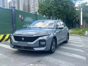 宝骏RC-5 2020款 1.5L 手动智耀精英型