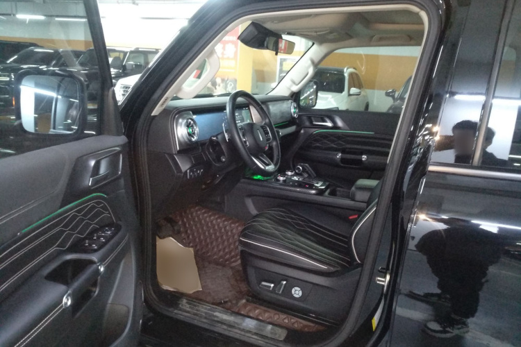 坦克300 2021款 越野版 2.0T 挑战者中控内饰20