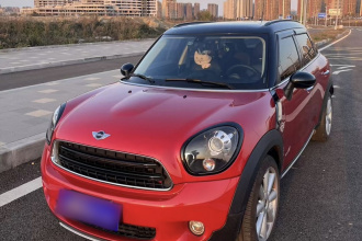 MINI Countryman 2016款 1.6T COOPER ALL4 Excitement装备控