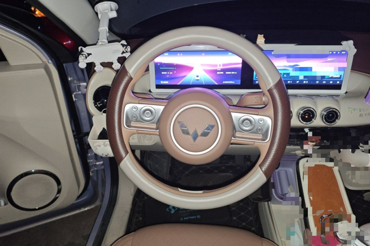 五菱汽车 五菱缤果 2025款 333km 灵犀互联款中控内饰13