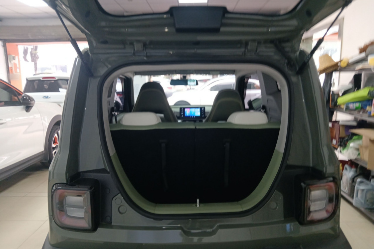 吉利银河 2025款 210km 熊猫骑士机舱底盘23