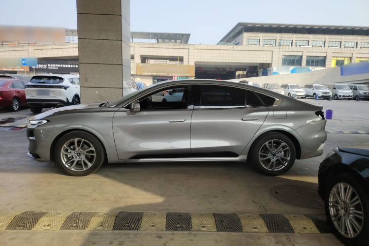 福特 蒙迪欧 2023款 EcoBoost 180 豪华型车身外观4