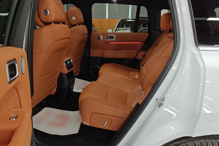 理想汽车 理想L6 2025款 Pro 智能焕新版中控内饰21