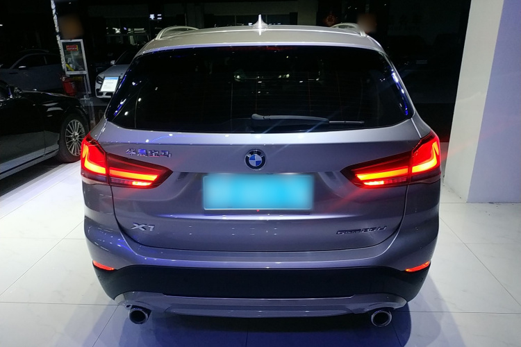 宝马X1 2022款 sDrive25Li 领先型车身外观6004
