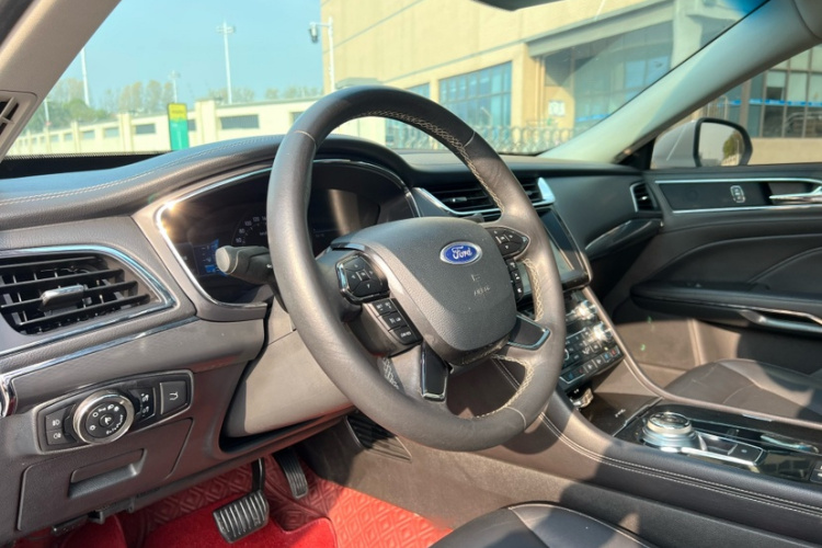 福特 金牛座 2017款 改款 EcoBoost 245 时尚型中控内饰7008