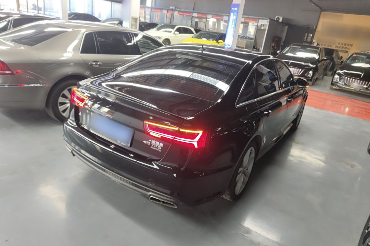 奥迪A6L 2018款 30周年年型 45 TFSI quattro 运动型车身外观6005